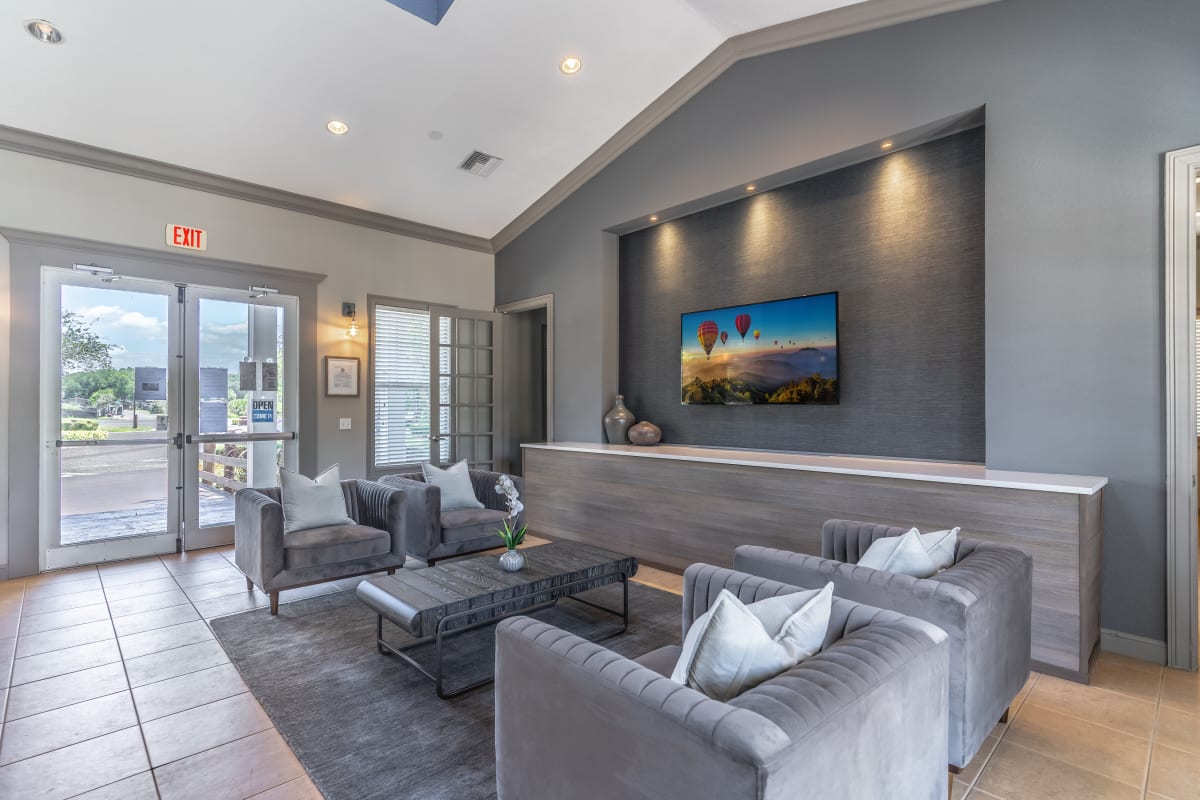 Photos and Video | Lakeside Retreat at 27 Apartments | Concord Rents ...
